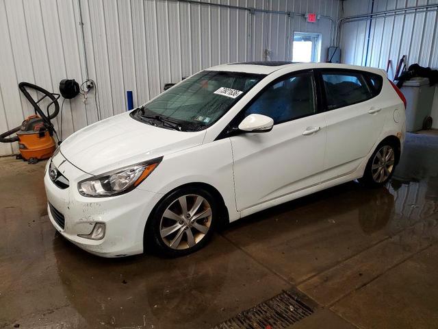 2013 HYUNDAI ACCENT SE  