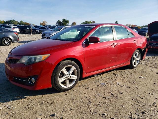 2014 TOYOTA CAMRY SE  