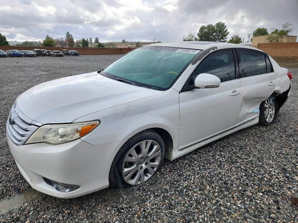 2011 TOYOTA AVALON BASE  