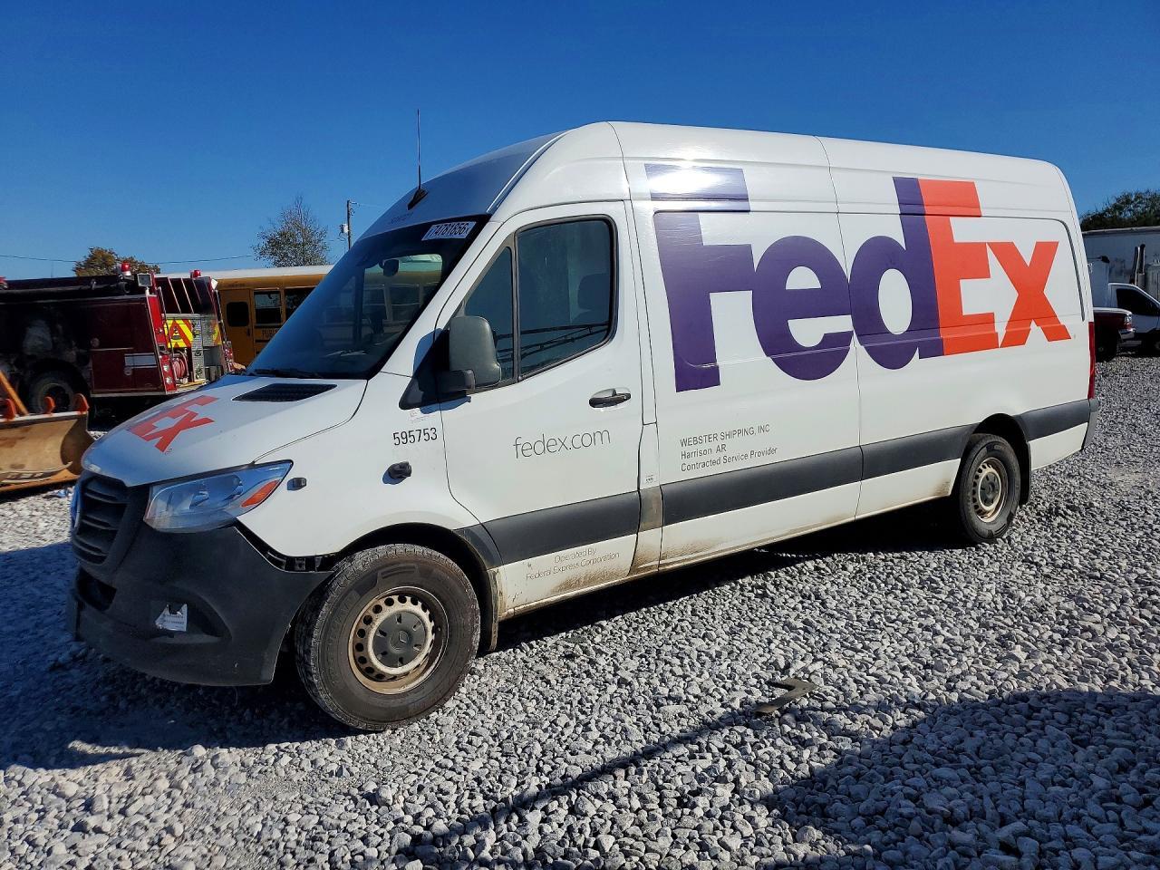 Vista de 2022 MERCEDES-BENZ SPRINTER 2500 DELIVERY VAN, ángulo 1