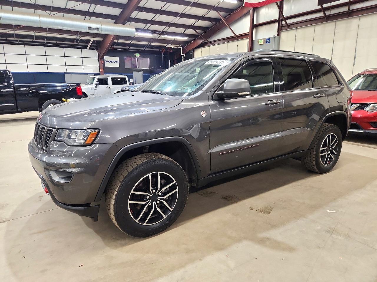 منظر 2019 JEEP CHEROKEE TRAILHAWK، زاوية 1