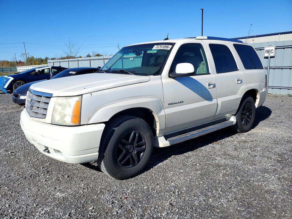2005 CADILLAC ESCALADE LUXURY  