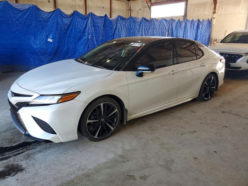 2019 TOYOTA CAMRY XSE  