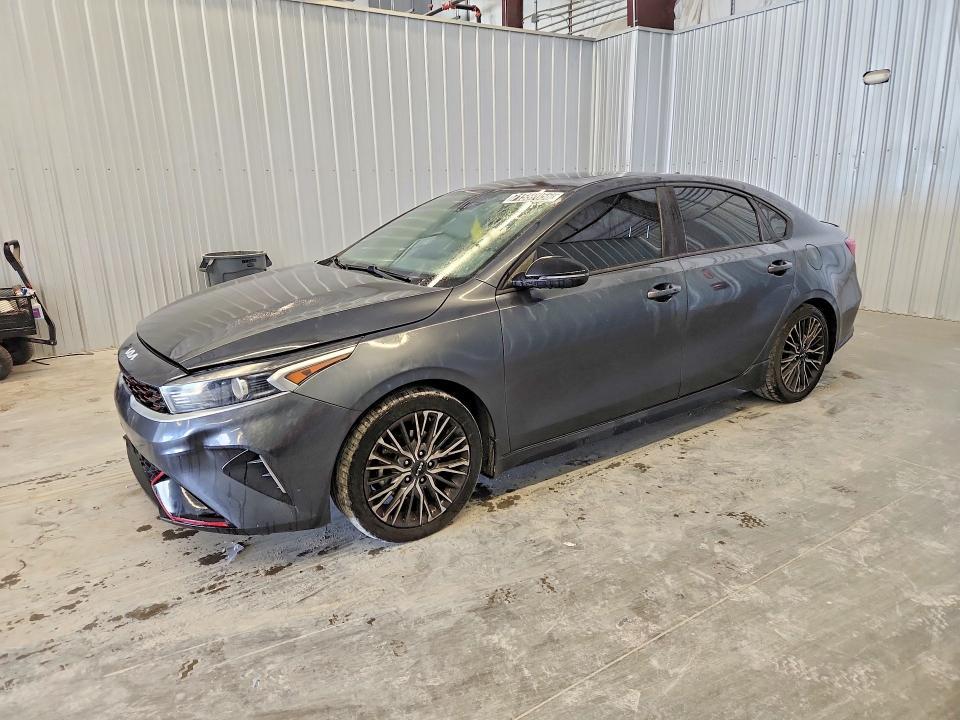 2022 KIA FORTE GT LINE  