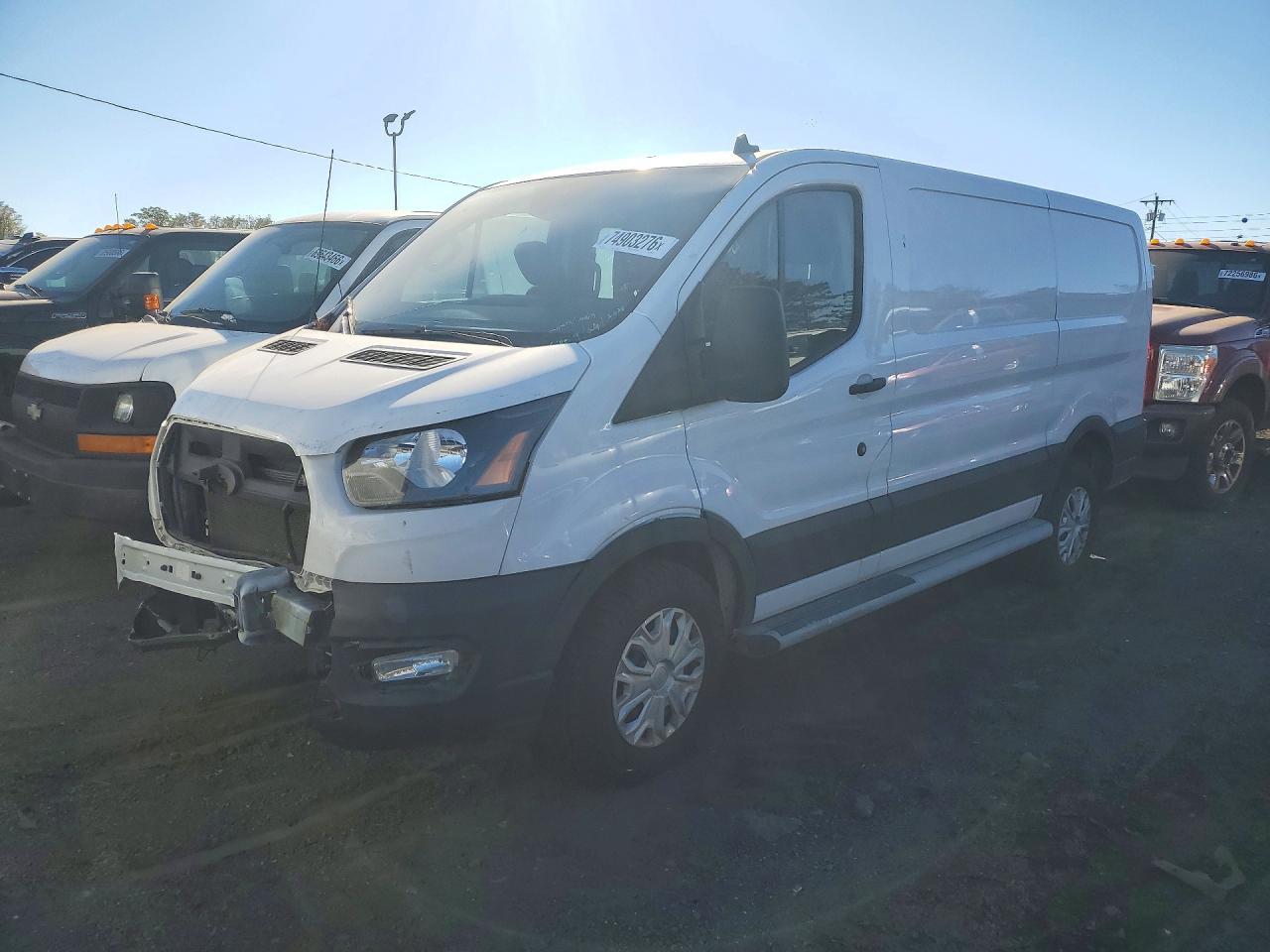 Vue de 2023 FORD TRANSIT T-250, angle 1