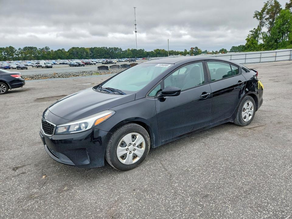 2018 KIA FORTE LX  
