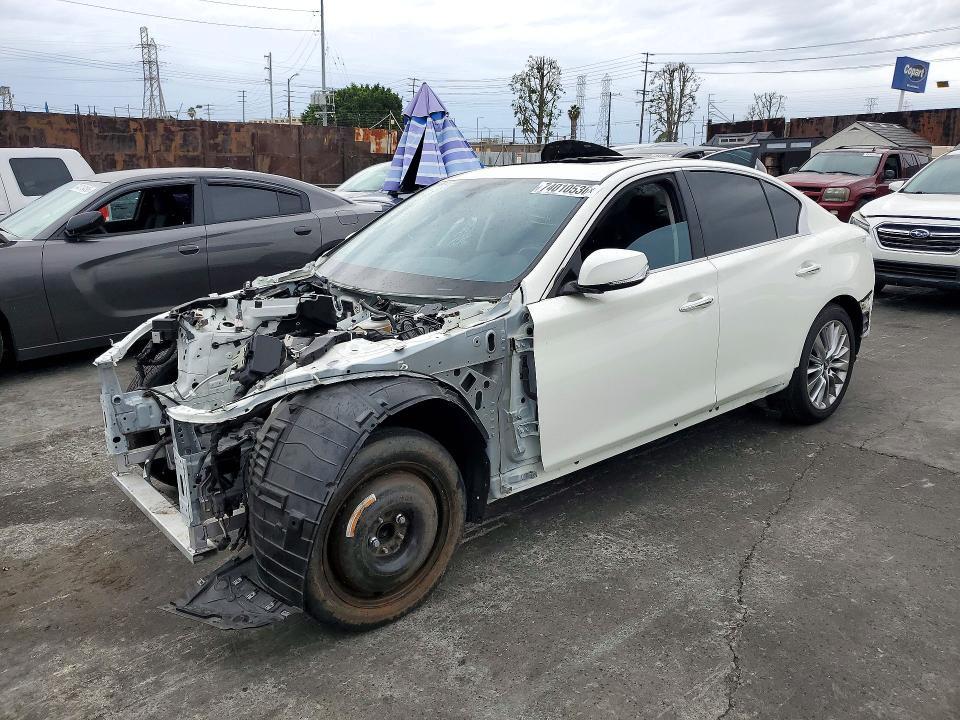 2019 INFINITI Q50 30T LUXE  
