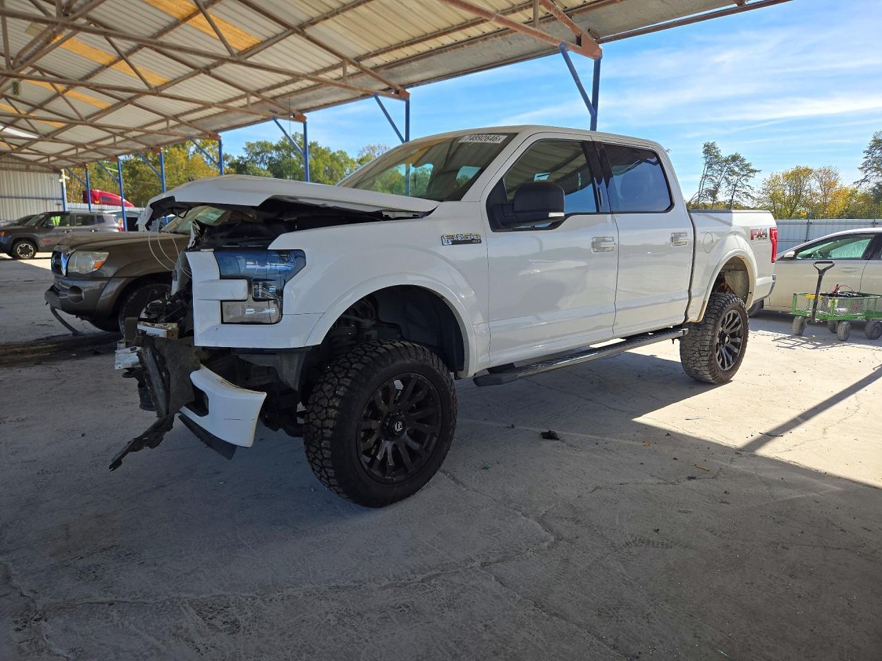 منظر 2015 FORD F150 SUPERCREW، زاوية 1