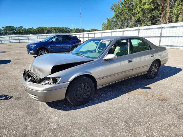 1999 TOYOTA CAMRY LE  