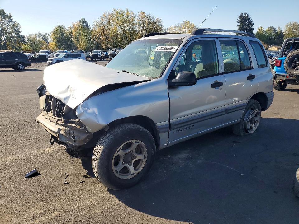 2001 CHEVROLET TRACKER   