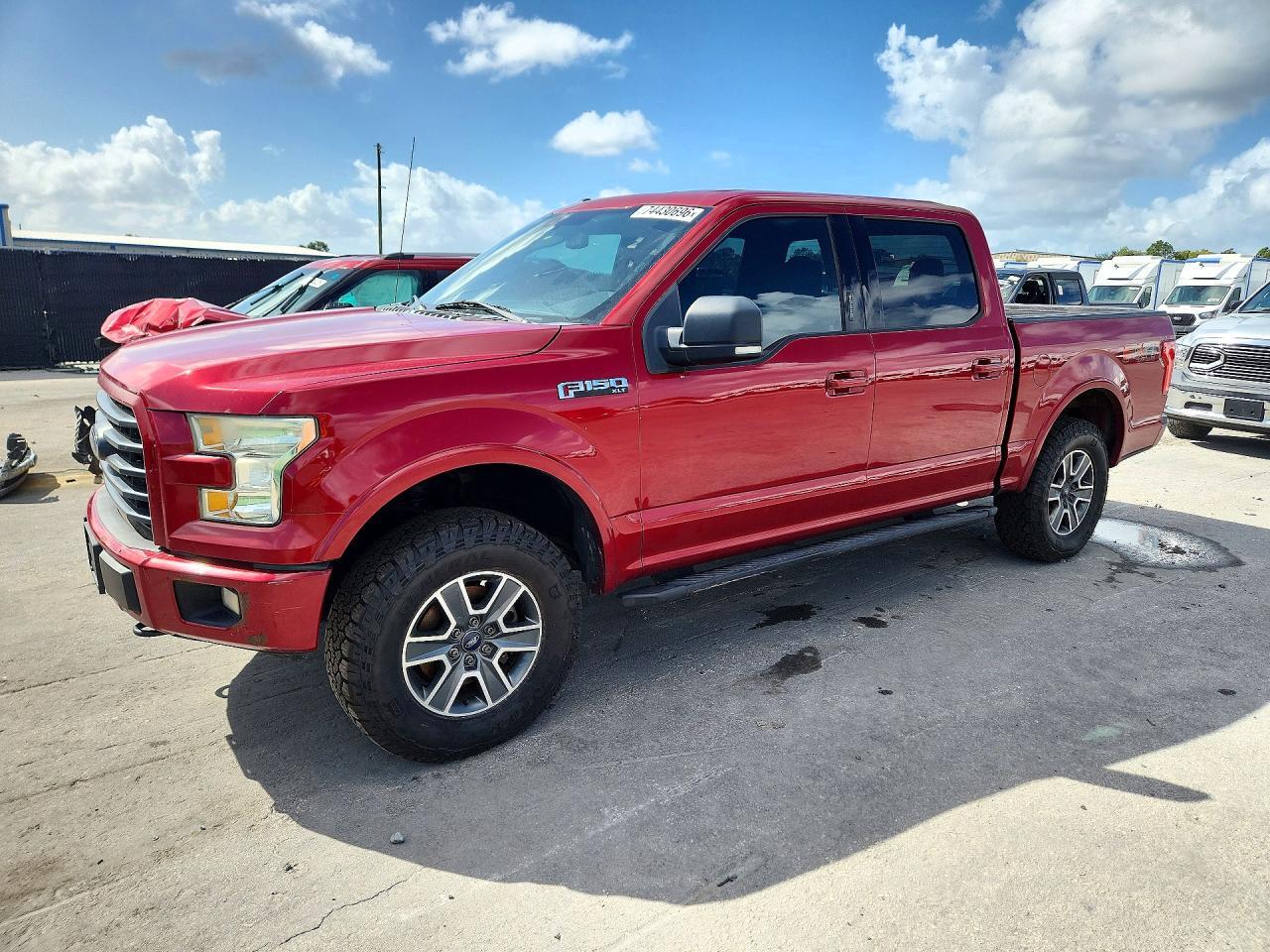 منظر 2016 FORD F150 SUPERCREW، زاوية 1