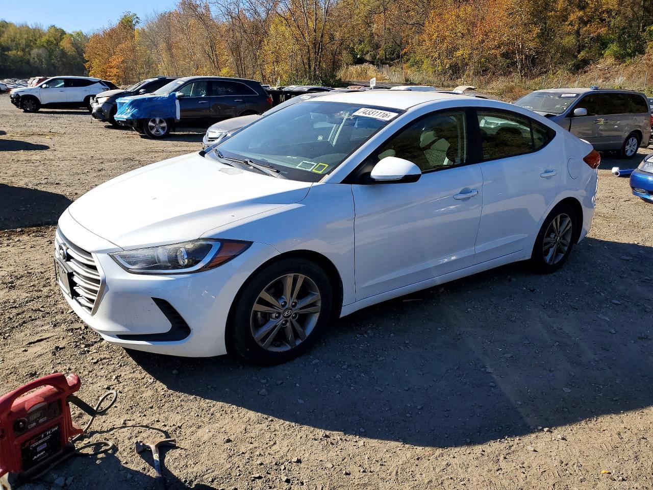 Вид 2018 HYUNDAI ELANTRA SEL, угол 1