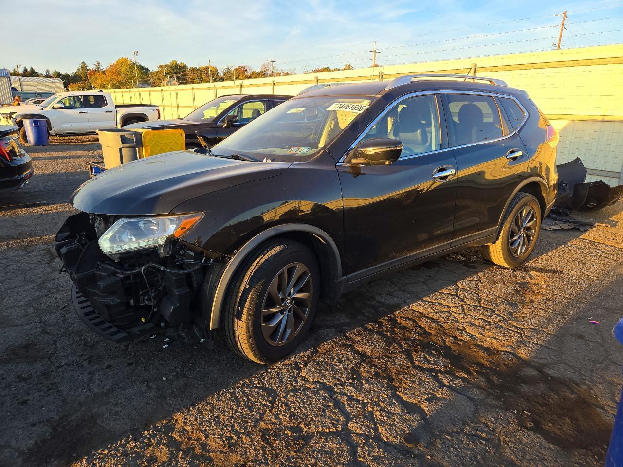 Вид 2016 NISSAN ROGUE SL, угол 1