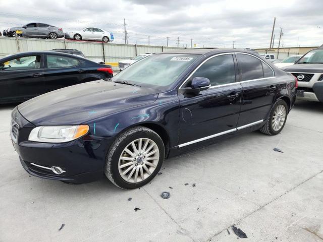 2013 VOLVO S80 32  