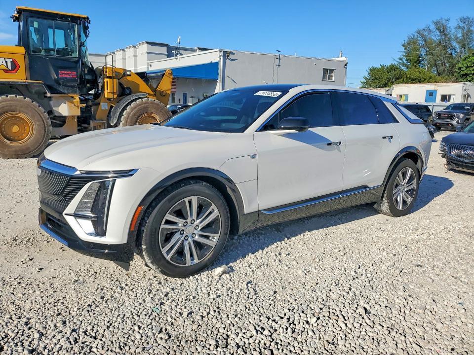 2024 CADILLAC LYRIQ TECH  