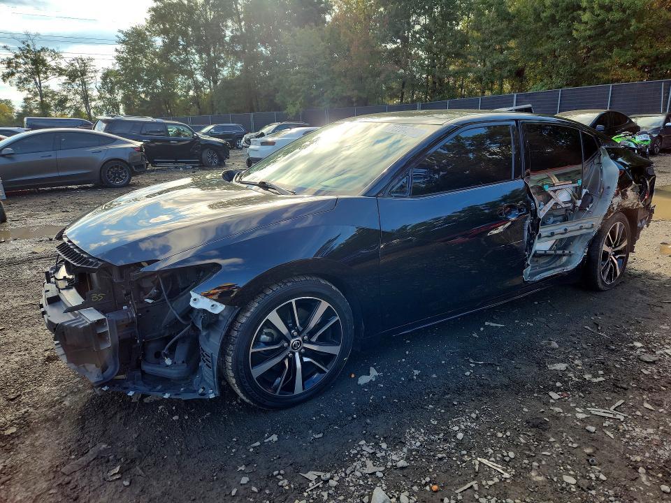 2021 NISSAN MAXIMA SV  