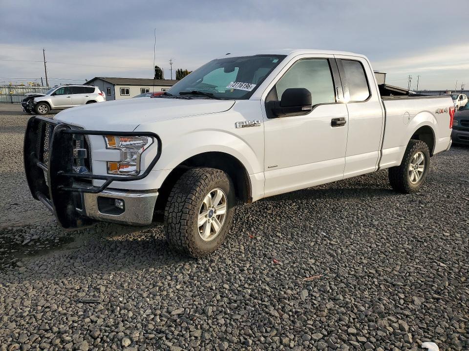 2016 FORD F150 SUPER CAB  