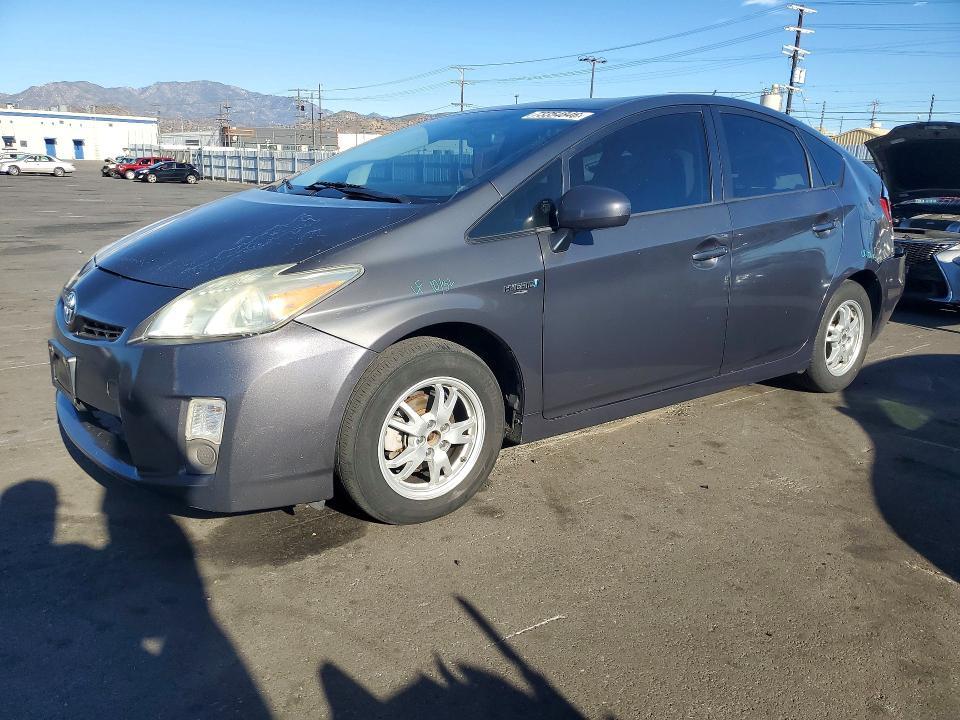 2010 TOYOTA PRIUS II  