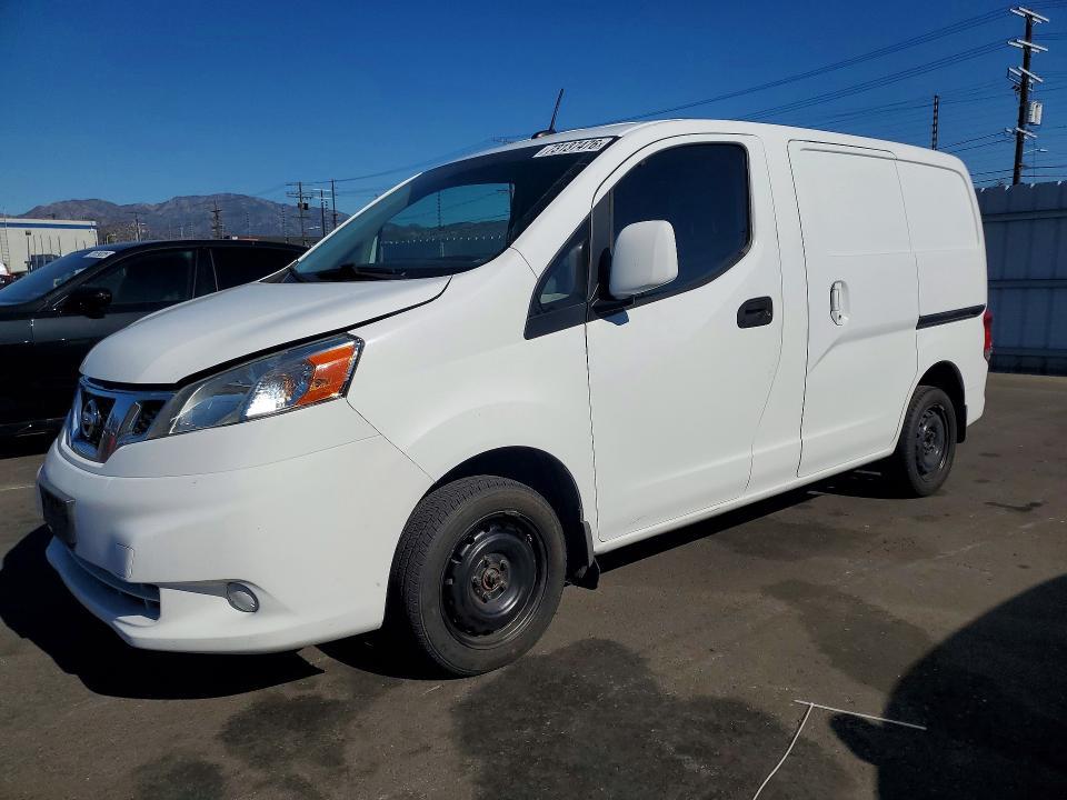 2015 NISSAN NV200 SV  
