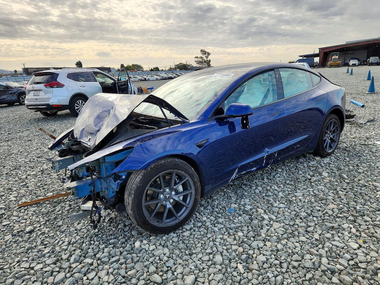 منظر 2022 TESLA MODEL 3، زاوية 1