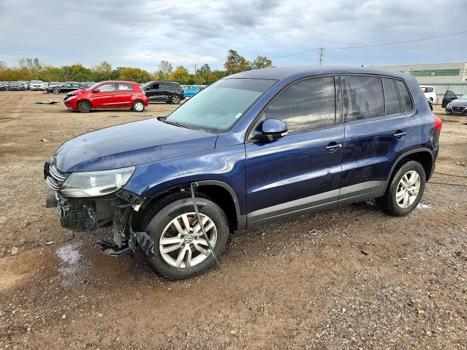 2014 VOLKSWAGEN TIGUAN S  