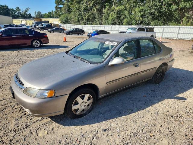 1999 NISSAN ALTIMA XE  