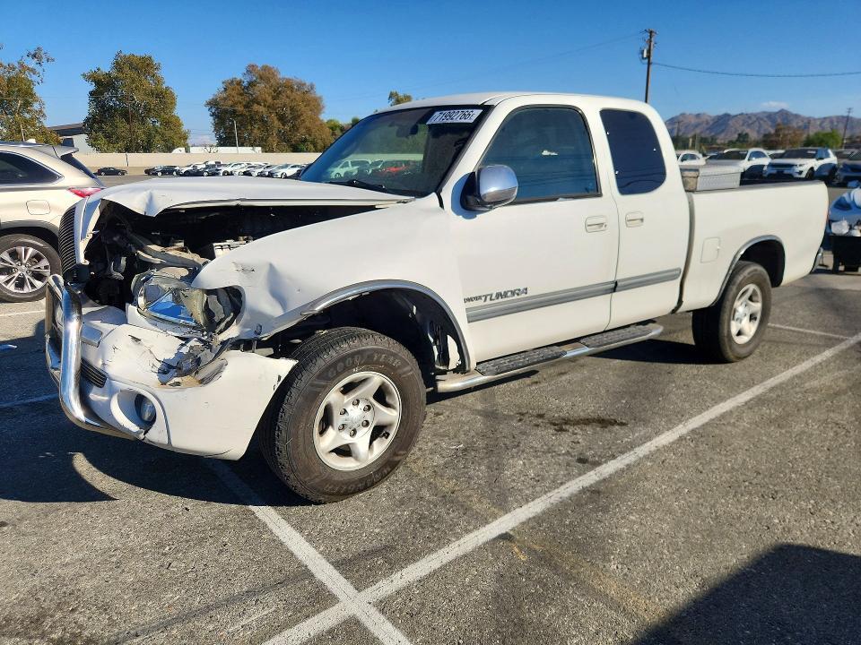 2003 TOYOTA TUNDRA SR5  