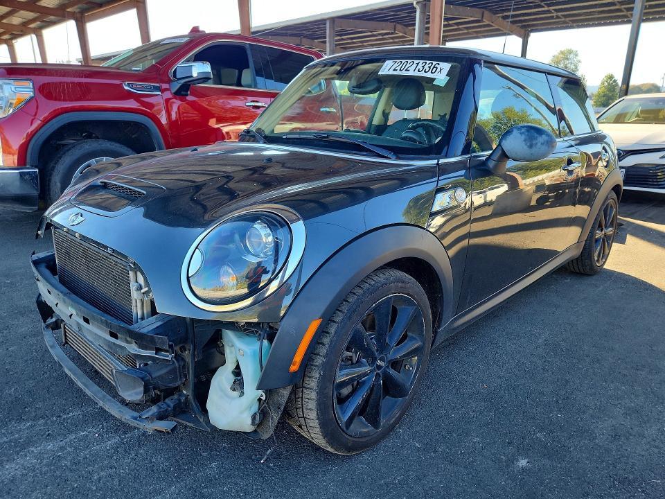 2013 MINI COOPER S  