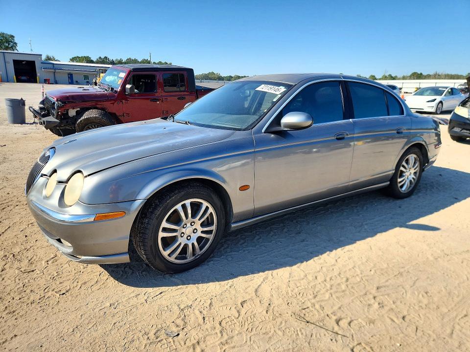 2004 JAGUAR S-TYPE 42  