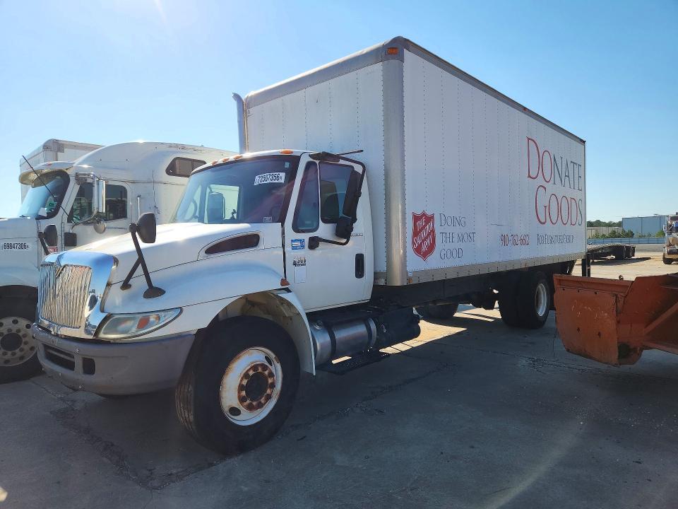2008 INTERNATIONAL 4300 BOX TRUCK