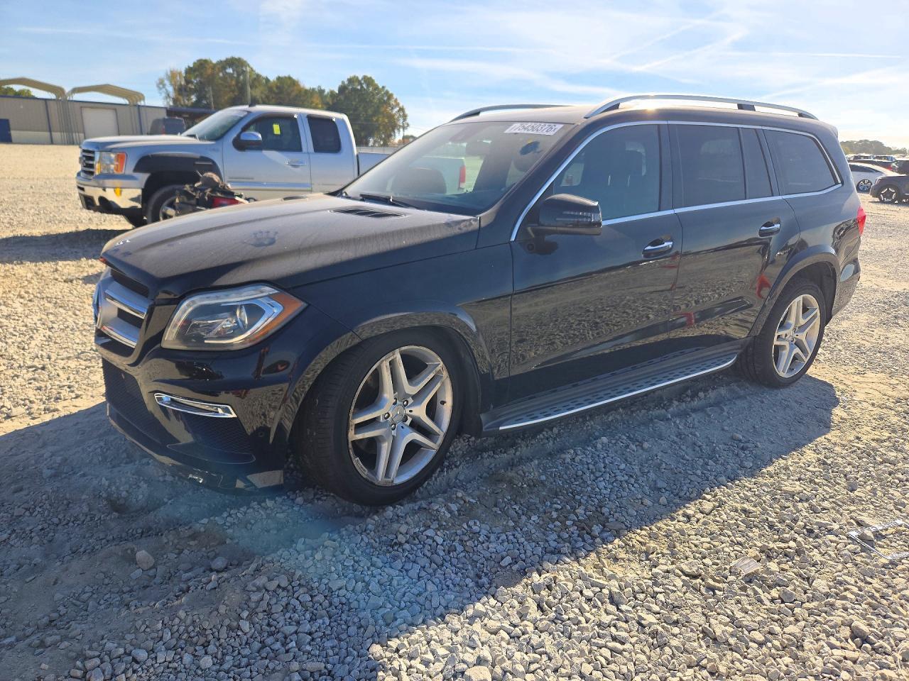Vista de 2015 MERCEDES-BENZ GL 550 4MATIC, ángulo 1