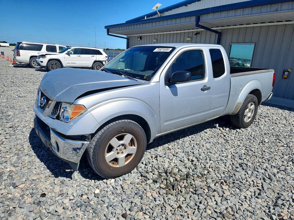 2007 NISSAN FRONTIER SE  