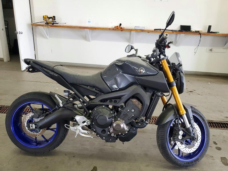2014 YAMAHA FZ09   