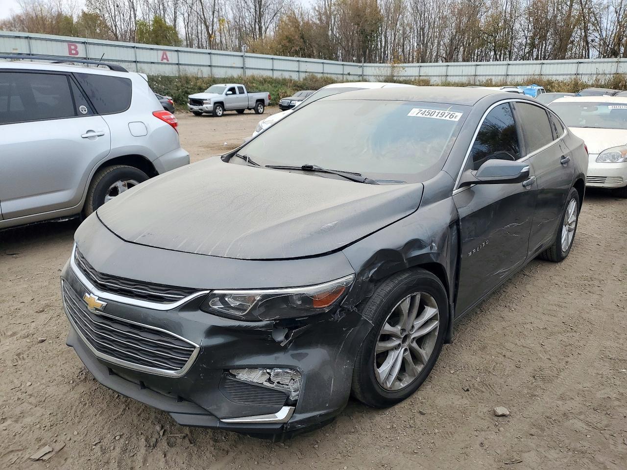 Vista de 2017 CHEVROLET MALIBU LT, ángulo 1