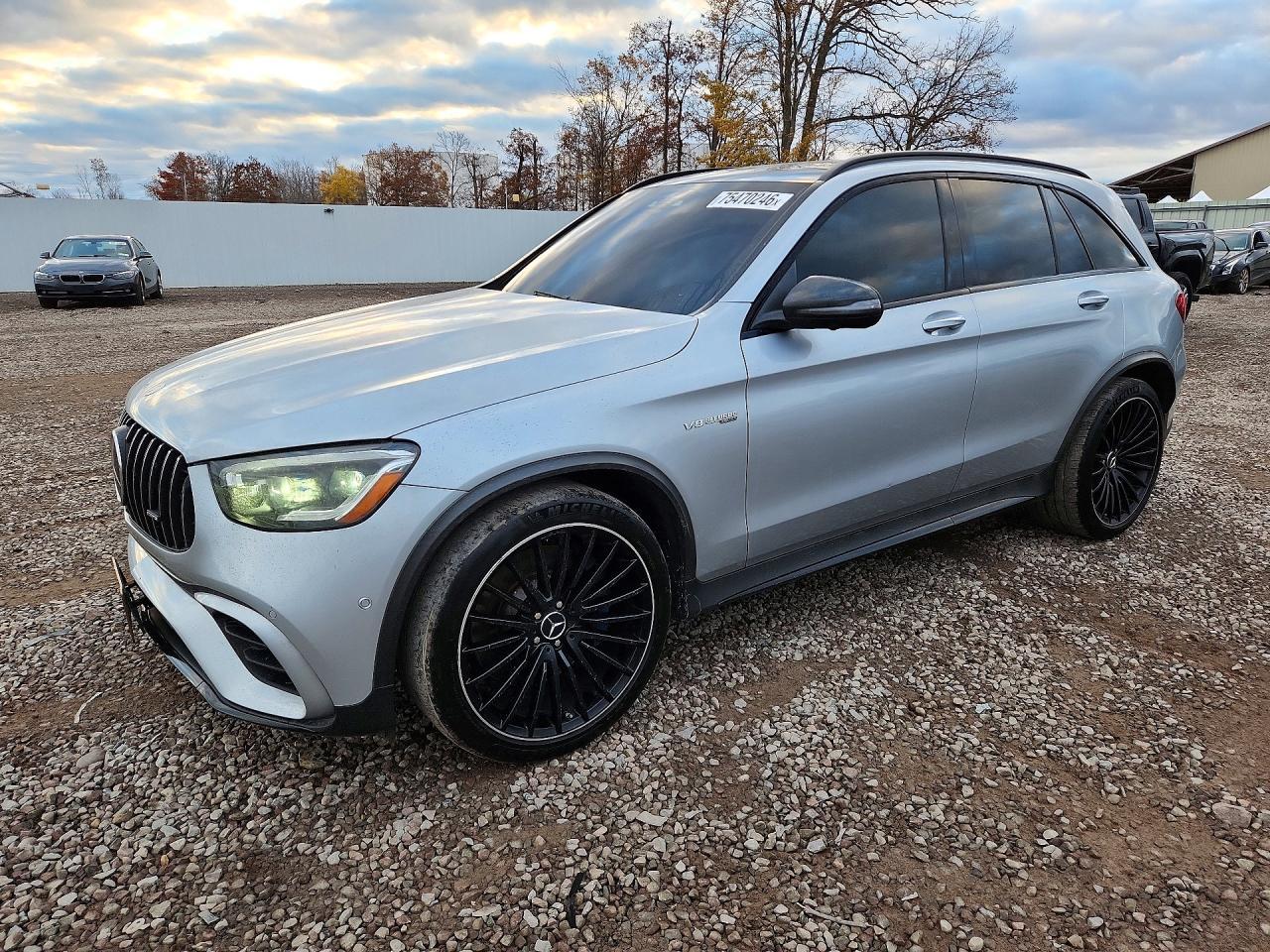 Вид 2021 MERCEDES-BENZ GLC 63 4MATIC AMG, угол 1
