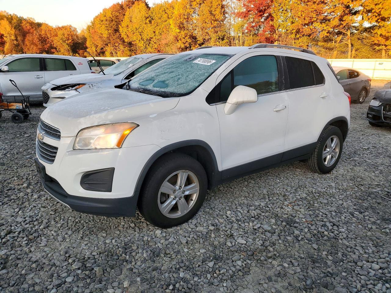 Vedere 2015 CHEVROLET TRAX 1LT, unghi 1