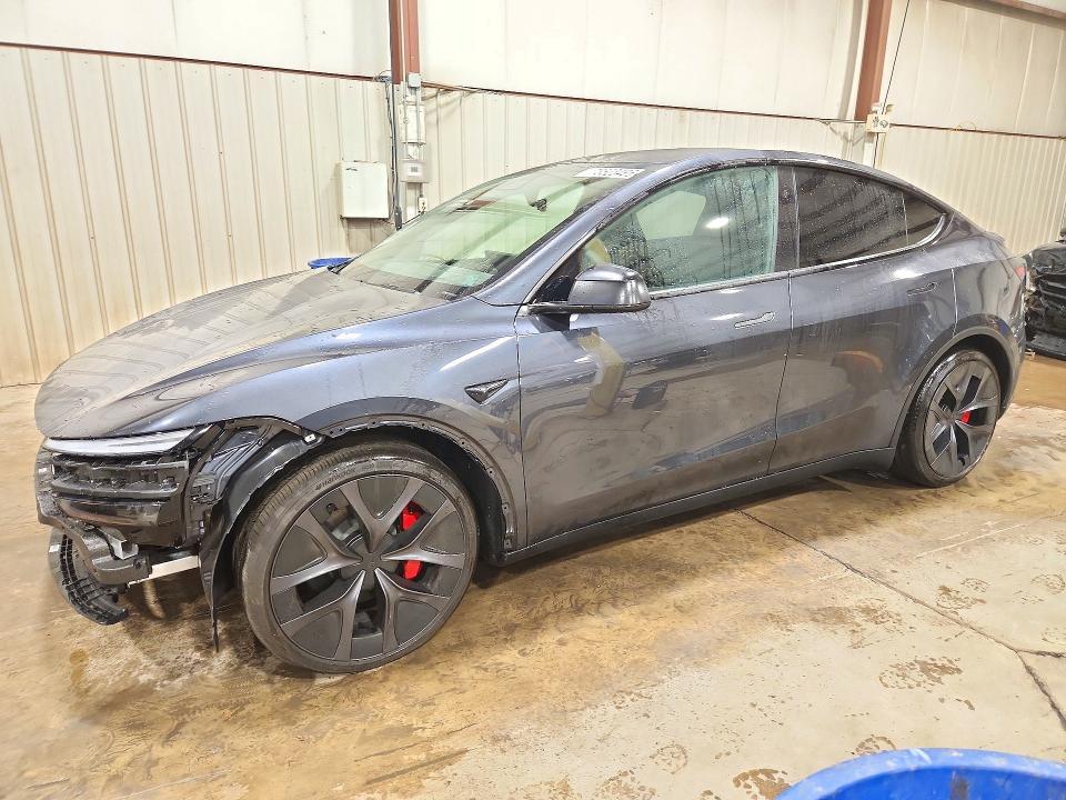 2026 TESLA MODEL Y   