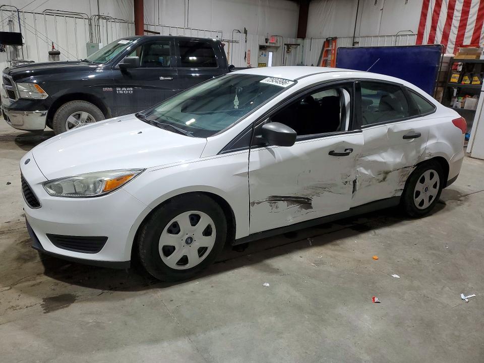 2015 FORD FOCUS S  