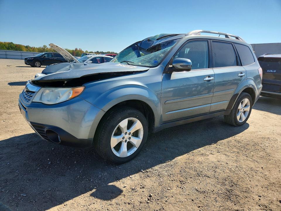 2011 SUBARU FORESTER TOURING  