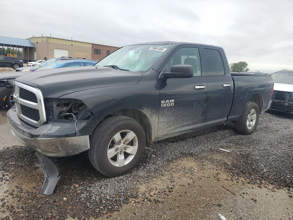 2017 RAM 1500 SLT  