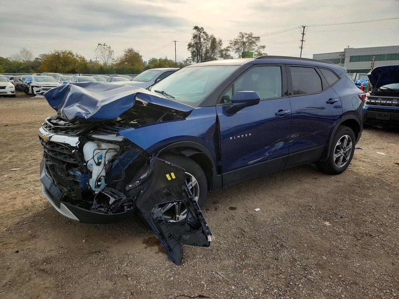Vue de 2023 CHEVROLET BLAZER 2LT, angle 1