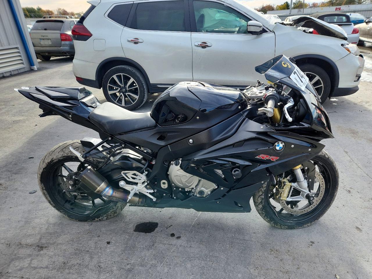 منظر 2015 BMW S 1000 RR، زاوية 1