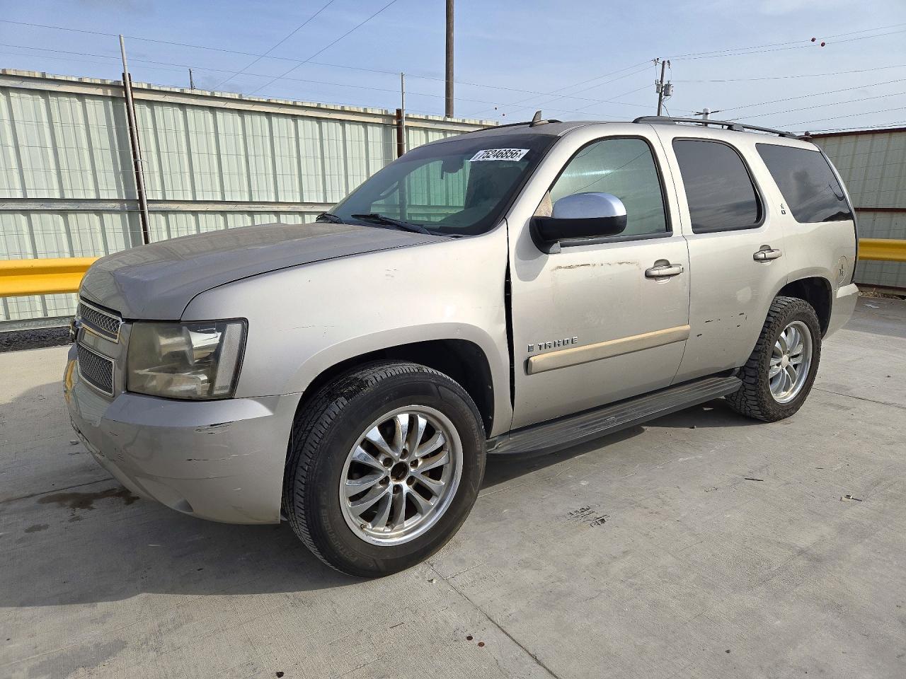 منظر 2008 CHEVROLET TAHOE C1500، زاوية 1