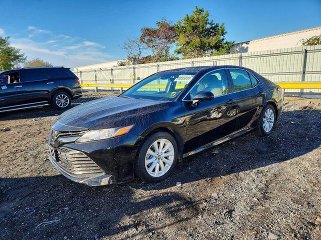 2018 TOYOTA CAMRY LE  