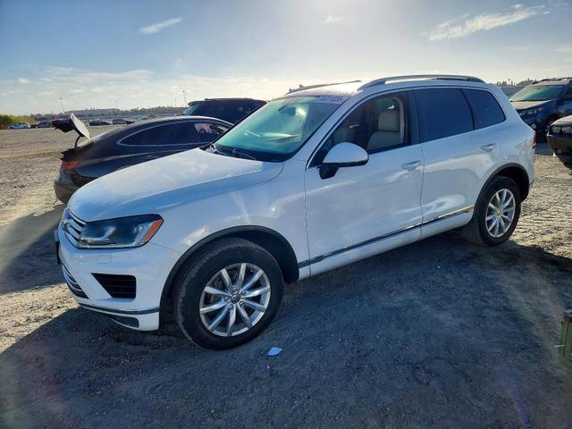 2016 VOLKSWAGEN TOUAREG SPORT  