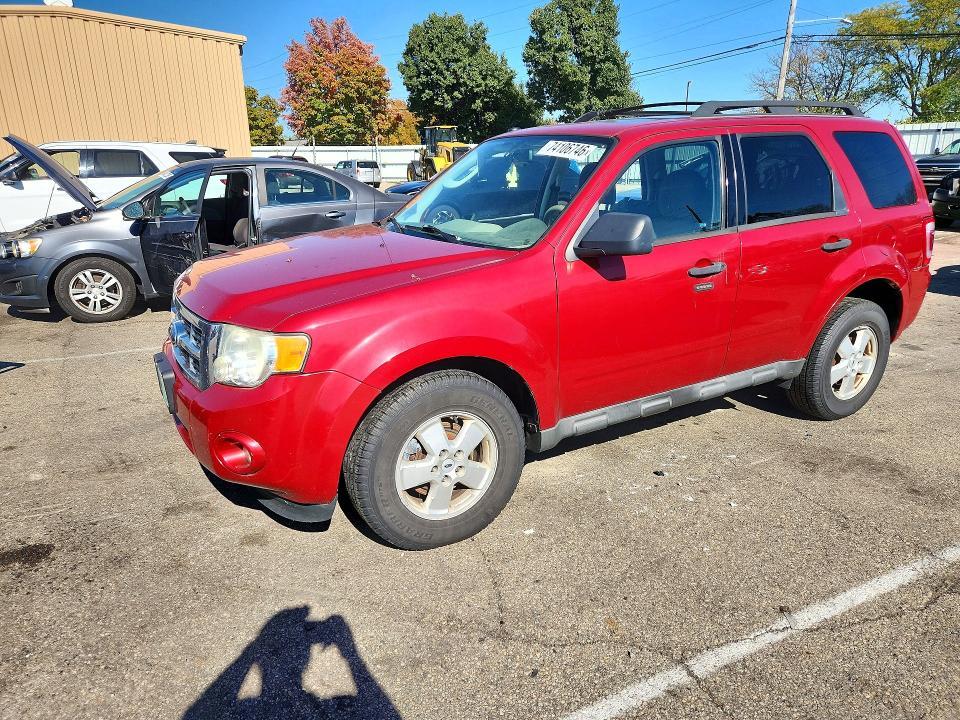 2010 FORD ESCAPE XLT  