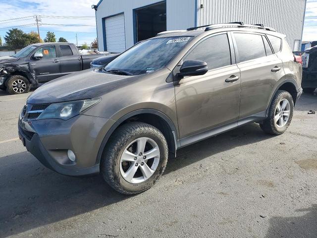 2014 TOYOTA RAV4 XLE  