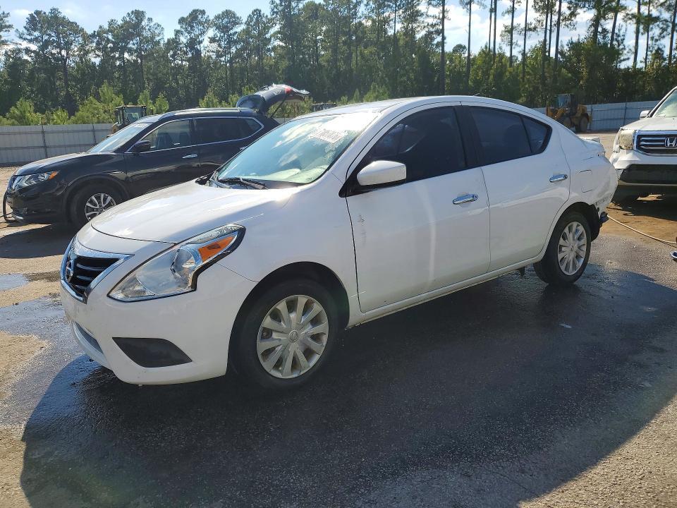 2017 NISSAN VERSA 16 SV  