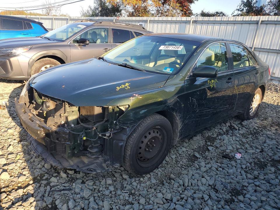 2011 TOYOTA CAMRY LE  