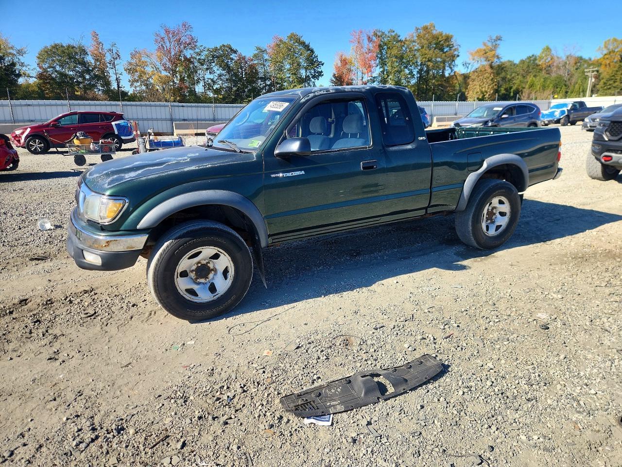 منظر 2003 TOYOTA TACOMA DELUXE، زاوية 1